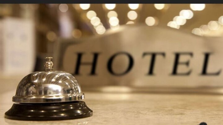 نیمی از کارکنان هتل‌های مشهد بیکار شدند