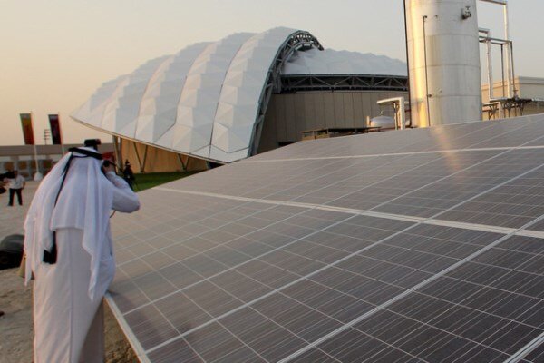 چرا شیخ نشین‌های خلیج فارس به متنوع سازی منابع انرژی روی آورده‌اند؟