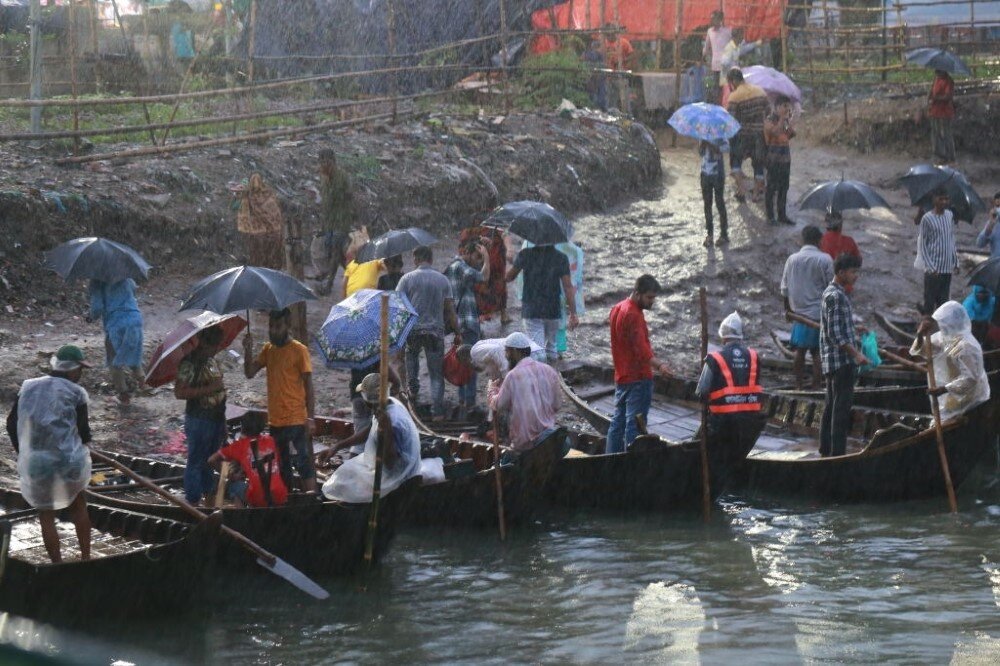 بارش شدید باران در پایتخت بنگلادش