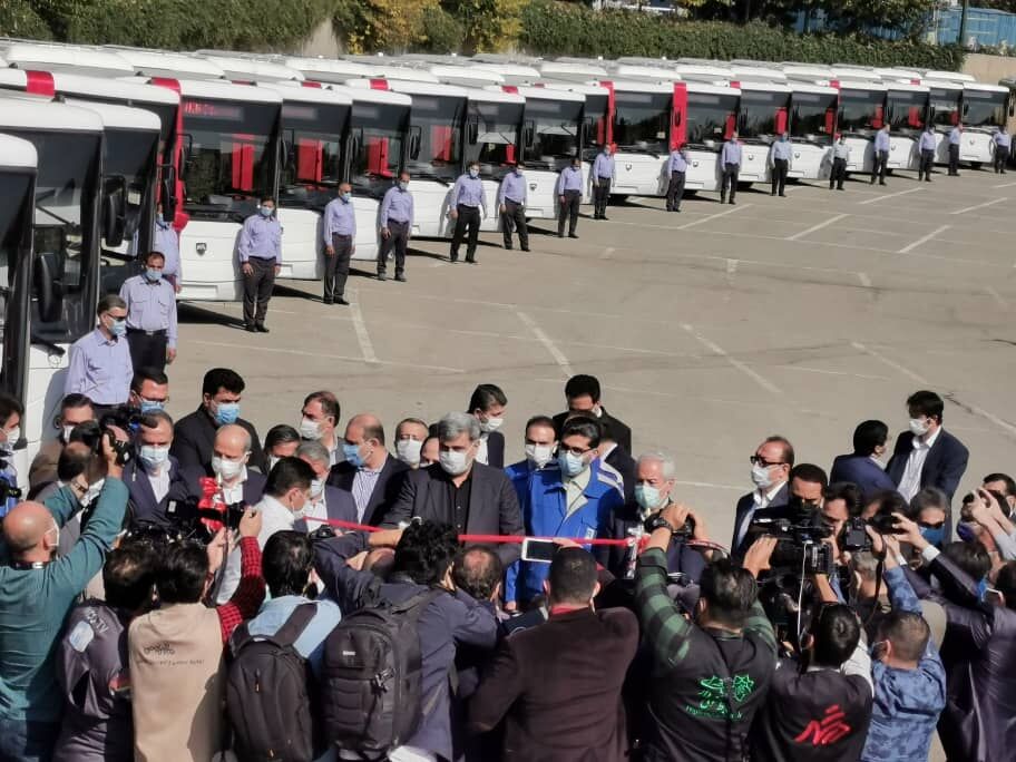 ایران خودرو دیزل ۱۰۰ دستگاه اتوبوس و مینی‌بوس به شهرداری تهران تحویل داد