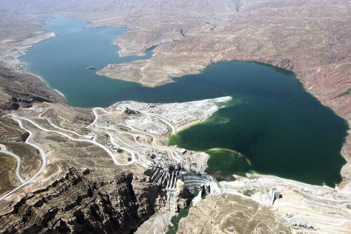 ظرفیتهای رها شده گردشگری در سد سیمره؛ جای سرمایه گذاران خالی است ظرفیتهای رها شده گردشگری در سد سیمره؛ جای سرمایه گذاران خالی است