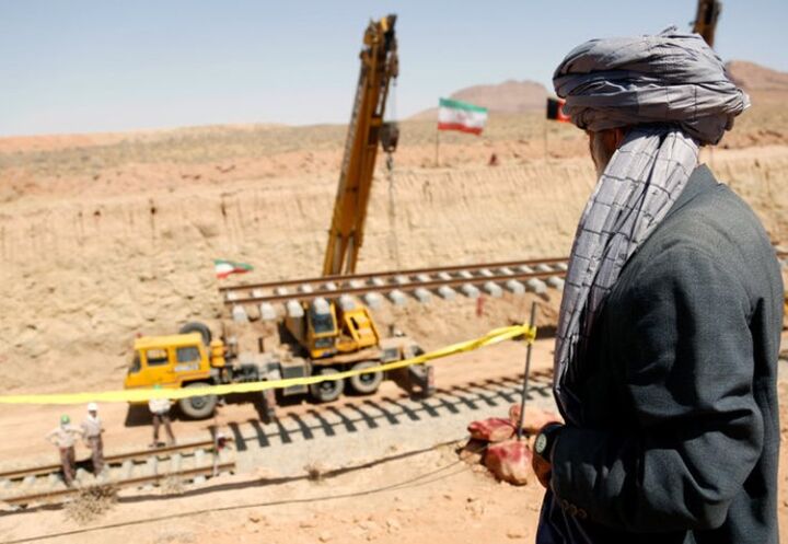توقف رویای تجارت ریلی با افغانستان | راه‌آهن خواف- هرات خاک می‌خورد 