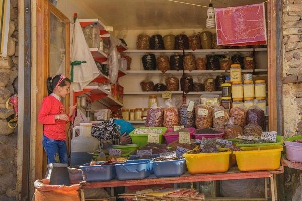 رونق بازارچه های فروش محصولات کشاورزی در روستای توریستی کندوان