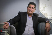عباس مرجانی ، رئیس هیات مدیره شیرالات راسان رو به روی «بازار»