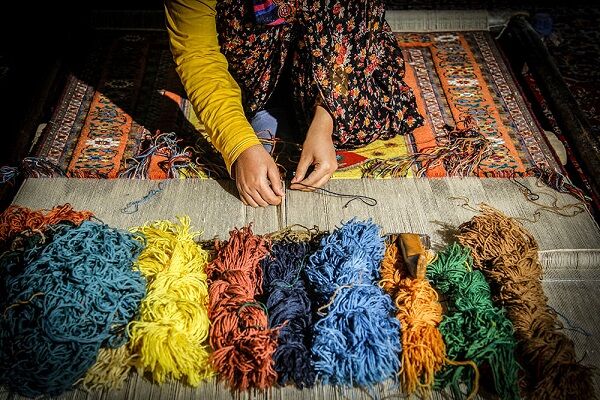 راه اندازی بازارچه صنایع‌دستی در روستای «کاج» همدان