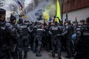 تظاهرات صدها فرانسوی در موضوع آب و مقابله پلیس با آنها