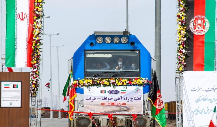 مراسم بهره‌برداری راه‌آهن خواف- هرات برگزار شد