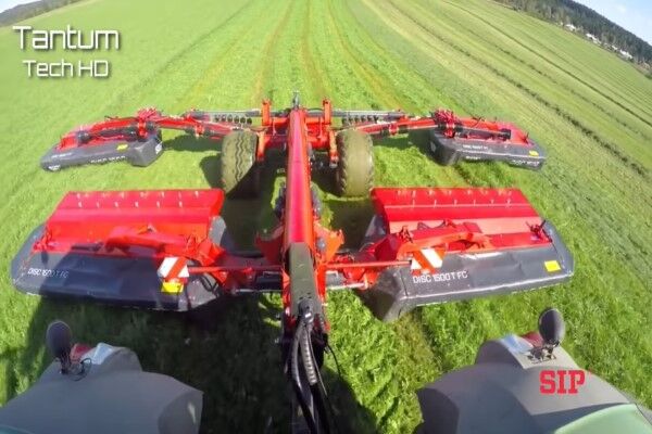 ماشین‌آلات نوین کشاورزی به کمک کشاورزان آمده‌اند