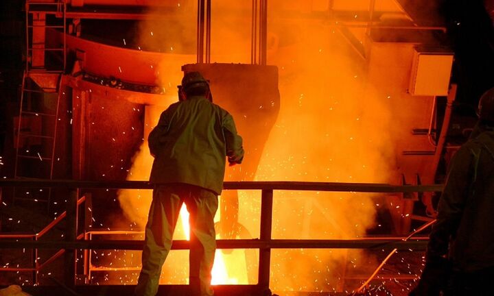 بایدن تعرفه واردات فولاد از چین را کاهش نمی‌دهد