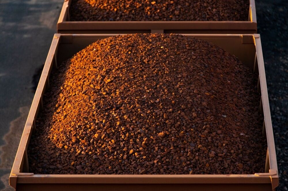 تالار حراج باز بورس کالای ایران میزبان عرضه ۵۰ هزار تن سنگ آهن دانه بندی