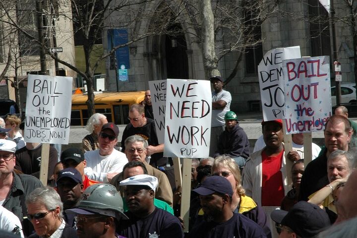 بیکاری ۸۰۰ هزار آمریکایی در مدت ۷ روز گذشته