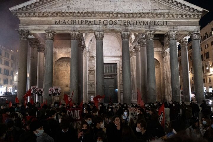 اعتراضات در رم 10