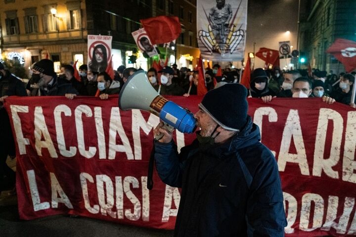 اعتراضات در رم 11