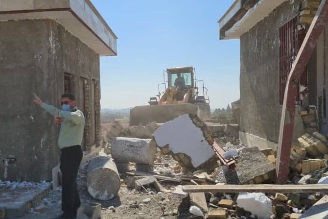 ۷۶ مورد ساختوساز غیرمجاز در روستای جعفرآباد آمل تخریب شد ۷۶ مورد ساختوساز غیرمجاز در روستای جعفرآباد آمل تخریب شد