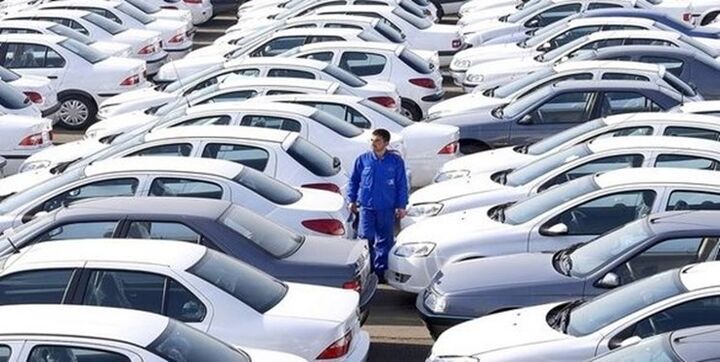 شهروندان منتظر کاهش بهای خودرو، خودروسازان درصدد افزایش قیمت!