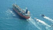 کشتی خارجی حامل ۲۰۰ هزار لیتر سوخت قاچاق توقیف شد