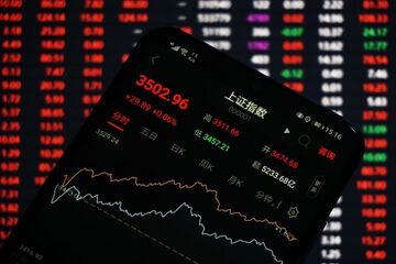 افت بورس‌های آسیا و رشد «وال‌استریت» پس از آمار ضعیف اشتغال آمریکا