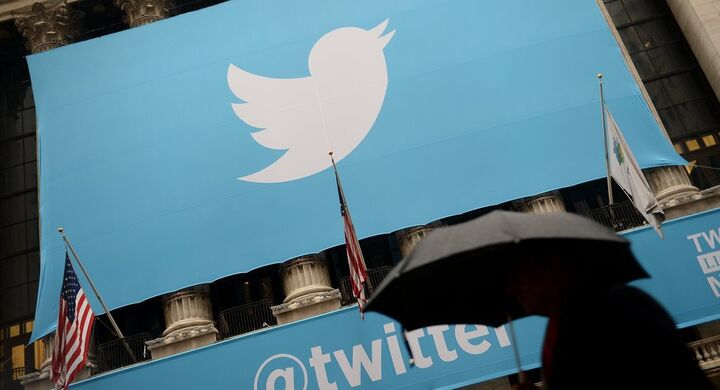 کاهش ۱۲ درصدی سهام توییتر پس از تعلیق  حساب کاربری ترامپ