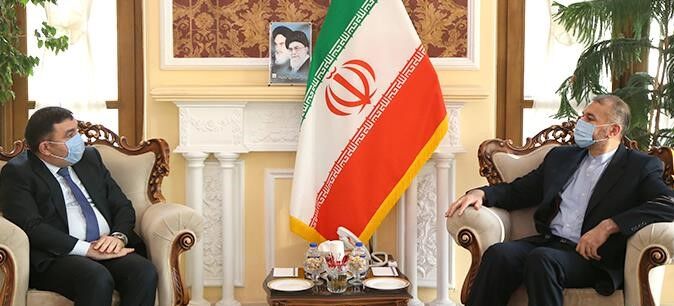 ایران و آذربایجان ظرفیت بسیاری برای ارتقاء سطح مناسبات اقتصادی دارند