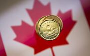 ارزش دلار کانادا کاهش یافت