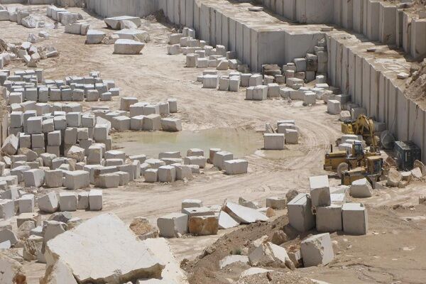 ۸۰ درصد سنگ‌های تزیینی همدان به اصفهان و تهران می‌رود؛ لزوم احداث شهرک سنگ‌بری