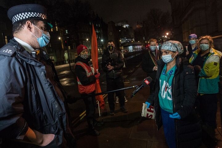 اعتراض کادر پزشکی در لندن 2