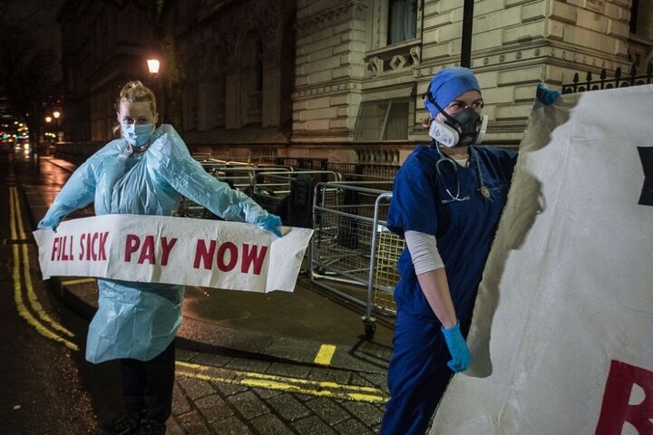 اعتراض کادر پزشکی در لندن 7
