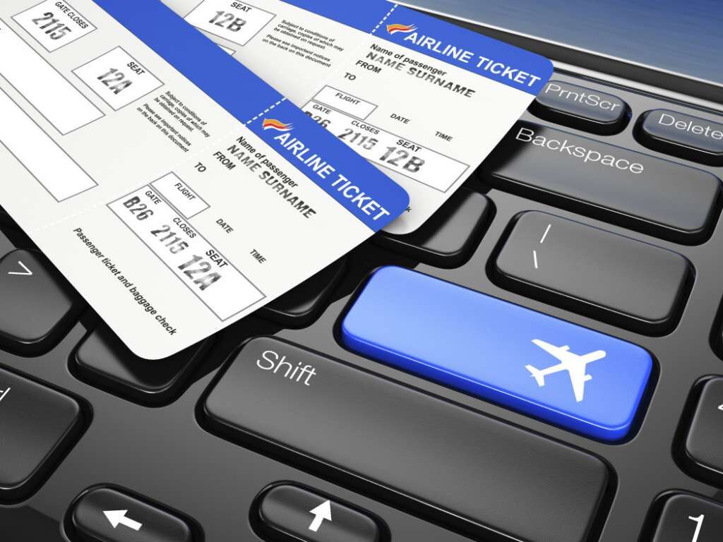 مالیات بر ارزش افزوده بلیت هواپیما از مسافر اخذ می‌شود