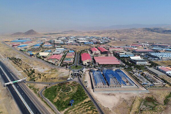 شهرک های صنعتی در مناطق کم برخوردار زنجان راه اندازی می شود