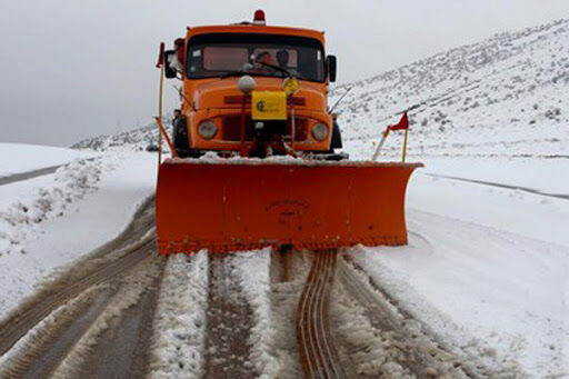 بارش برف، راه مواصلاتی ۴۲۰ روستا را بست