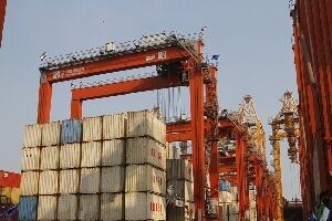 واردات ۱.۵ میلیون تن کالاهای اساسی از ۱۹ کشور به مازندران