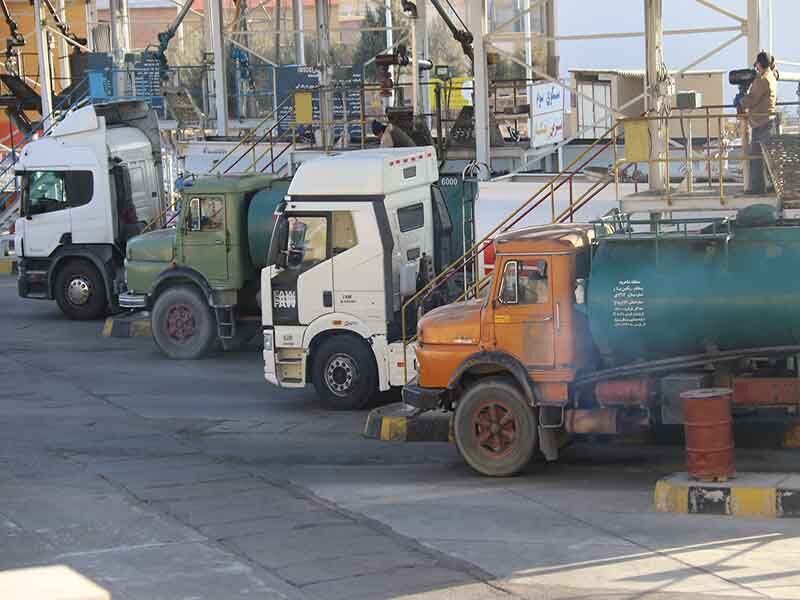 ۲ میلیون لیتر بنزین  از انبار نفت منطقه شاهرود به استان گلستان ارسال شد