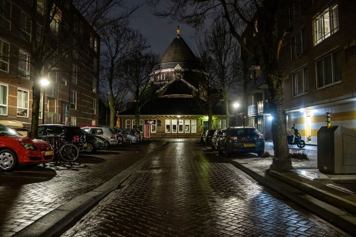 امستردام 9