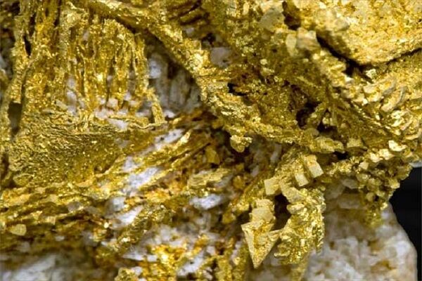 ضرورت ایجاد بازارچه های عرضه مستقیم طلا در آذربایجان غربی| تکاب قطب طلای کشور