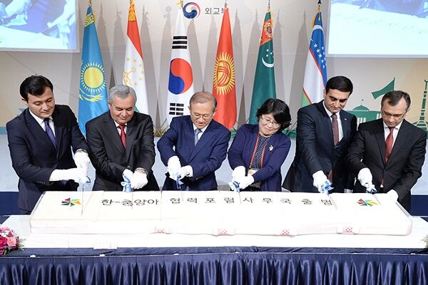 ژئوپلیتیک ایران برای اتصال مرکز و شرق آسیا| ایران مسیر ترانزیتی مناسب برای تجارت کره با آسیای میانه