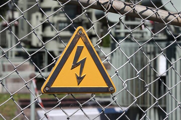 ساخت و ساز در حریم شبکه‌های برق، نا ایمن و غیرمجاز است