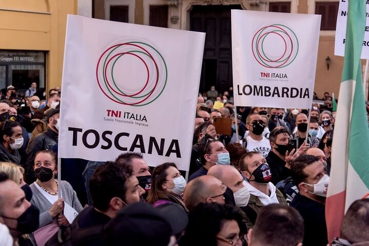 اعتراض در ایتالیا 8