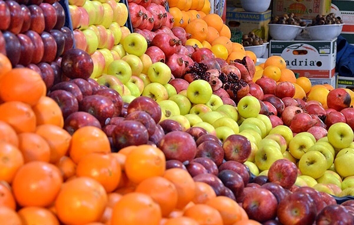 خریداری و تامین ۱۸۰۰ تن سیب و پرتقال شب عید در استان همدان