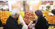 وزارت بهداشت به عرضه میوه های خراب و بی کیفیت در بازار میادین ورود کند! | نارضایتی مردم از عرضه میوه درجه ۳ با قیمت مرغوب
