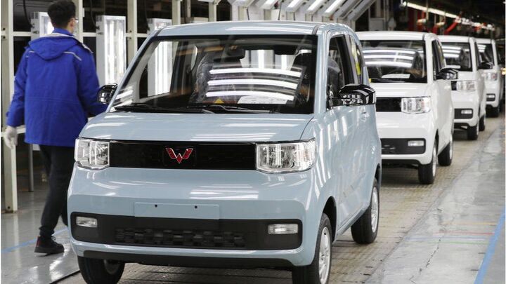 چین فروش ۲۰۲۱ خودروهای الکتریکی اش را به اندازه کل جهان افزایش داد!