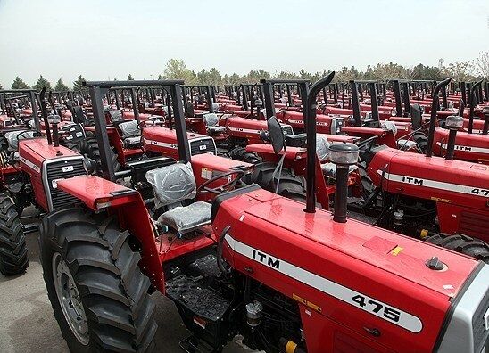 ۳۸۲ دستگاه ماشین‌آلات کشاورزی در سیستان و بلوچستان واگذار شد