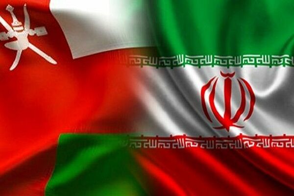 امضای ۱۲ سند همکاری و یادداشت تفاهم بین ایران و عمان