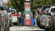 قیمت بنزین آمریکا در بالاترین سطح ۷ ساله قرار گرفت
