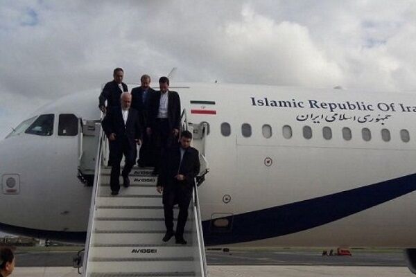 ظریف در رم به منظور برقراری مجدد روابط میان ایران و ایتالیا