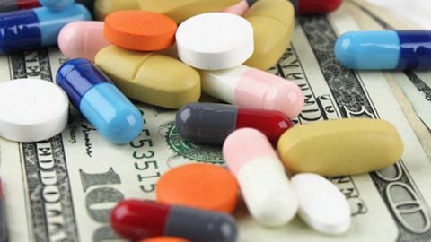 بانک مرکزی شرایط پایدار ارزی تامین ‌دارو را تضمین کند