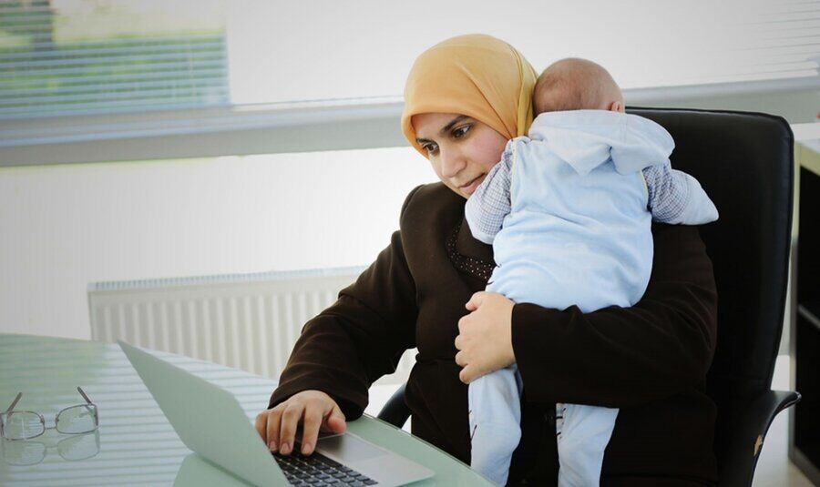 تصویب اعطای مرخصی ۹ ماهه به بانوان باردار با مزایای کامل