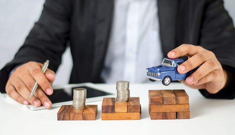 ارزان‌ترین بیمه خودرو یا گران‌ترین؟ کدام بیمه را در ۱۴۰۰ بخریم؟