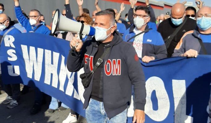 درخواست اتحادیه‌های کارگری در ایتالیا برای توقف اخراج کارگران