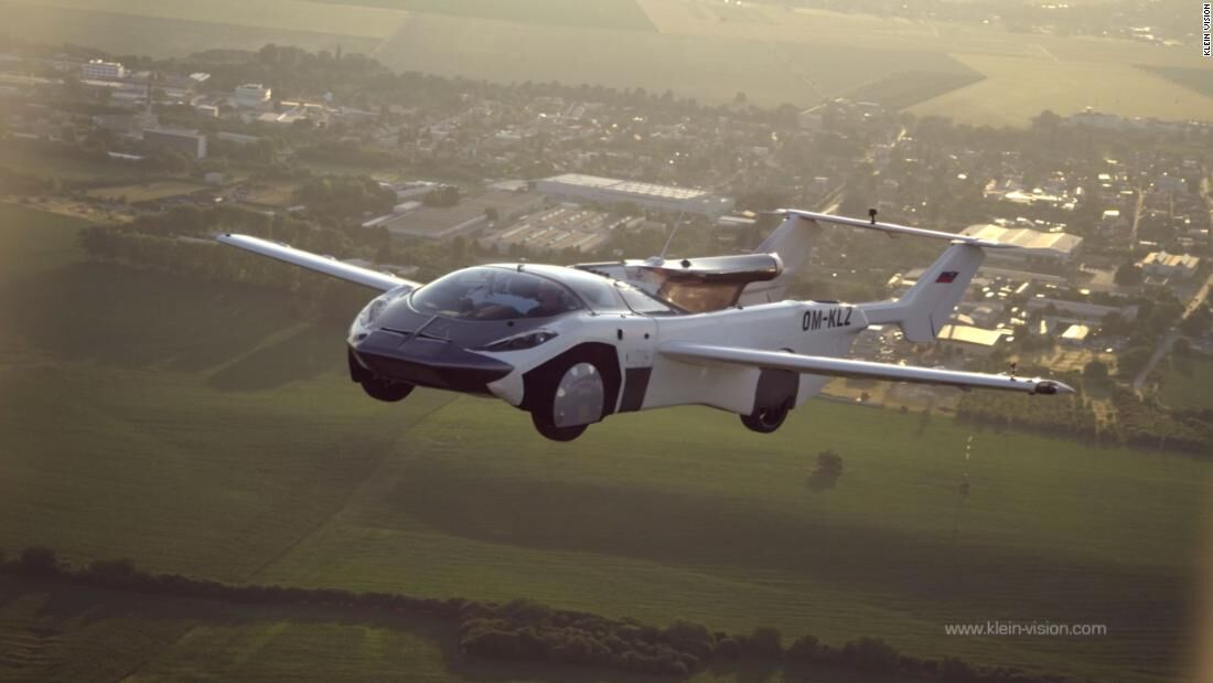اولین خودروی دوگانه پرنده به پرواز در آمد