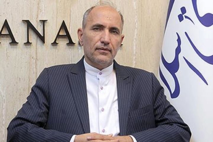 تعارض قوانین دست و پای دولت و بخش خصوصی را در فعالیت های اقتصادی بسته است